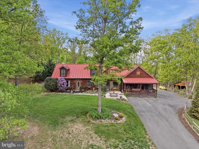 330 SIDELING MOUNTAIN DR, Slanesville, WV 25444