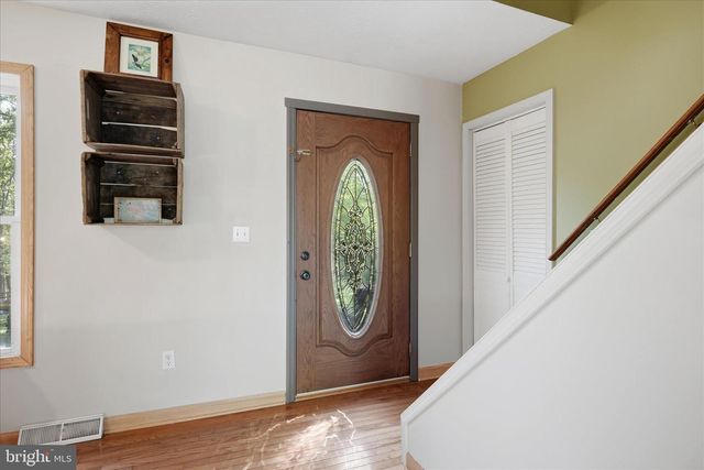 330 SIDELING MOUNTAIN DR, Slanesville, WV 25444