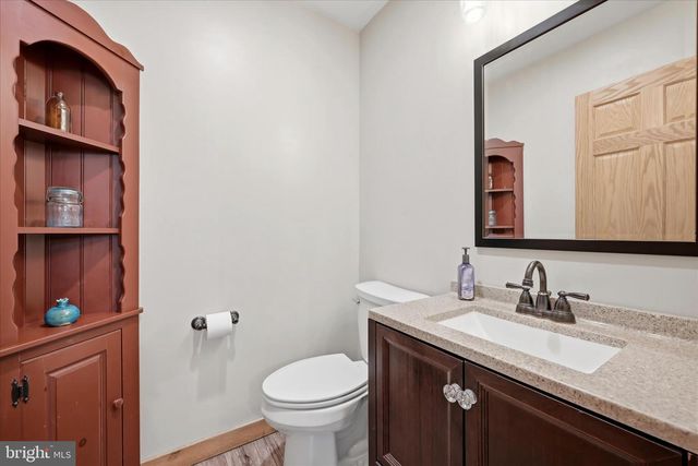 330 SIDELING MOUNTAIN DR, Slanesville, WV 25444