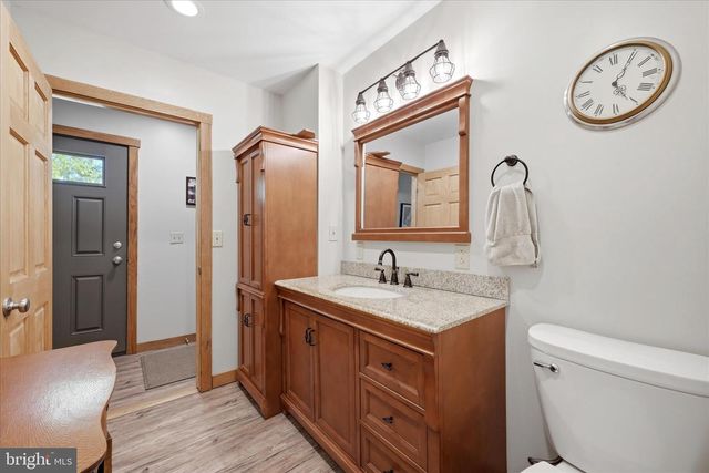 330 SIDELING MOUNTAIN DR, Slanesville, WV 25444