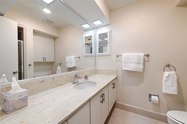 10757 Villager Road D, Dallas, TX 75230