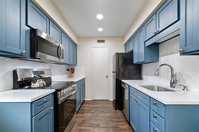 10757 Villager Road D, Dallas, TX 75230