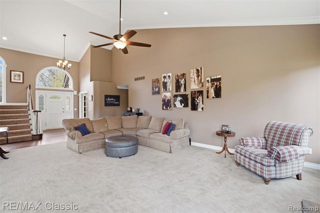 1726 Pondview Lane, Commerce Twp, MI 48382