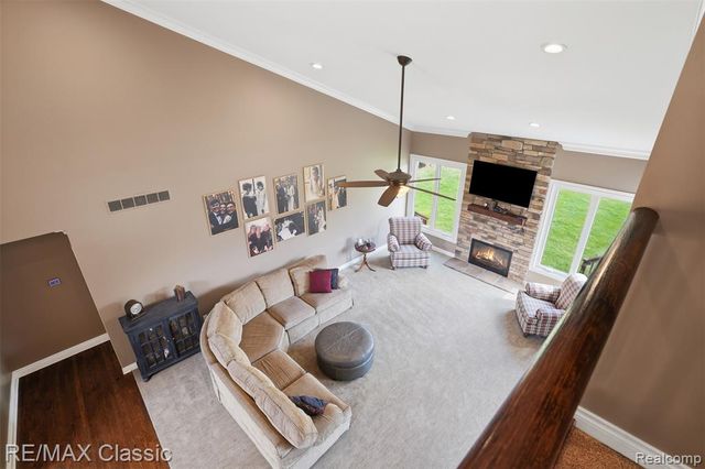 1726 Pondview Lane, Commerce Twp, MI 48382
