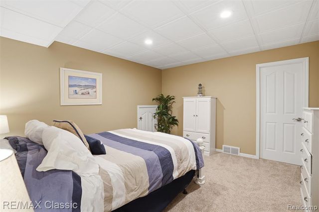 1726 Pondview Lane, Commerce Twp, MI 48382