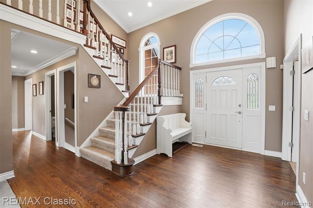 1726 Pondview Lane, Commerce Twp, MI 48382