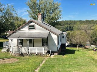 3025 Wilson Street, N Franklin Twp, PA 15301