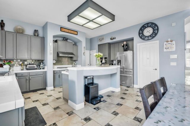 9601 Mainline Dr, Elk Grove, CA 95624