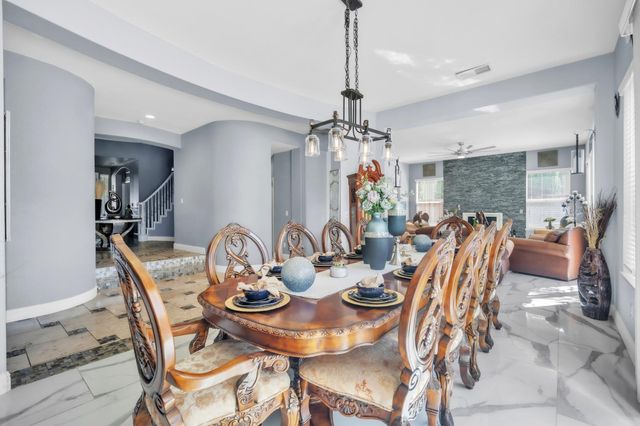 9601 Mainline Dr, Elk Grove, CA 95624