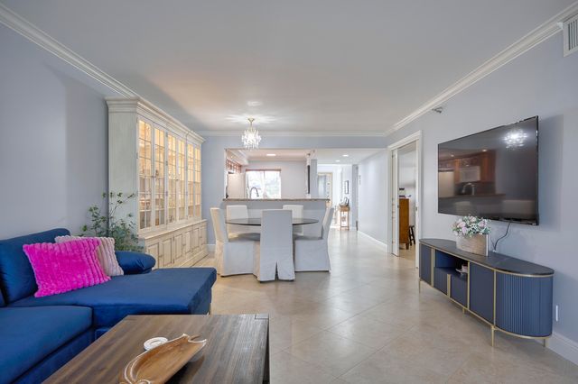 380 NW 67th Street Apt 101, Boca Raton, FL 33487