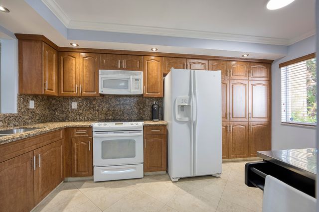 380 NW 67th Street Apt 101, Boca Raton, FL 33487