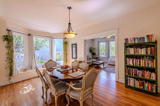 920 Forrester Street NW, Albuquerque, NM 87102