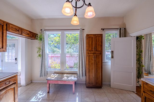 920 Forrester Street NW, Albuquerque, NM 87102