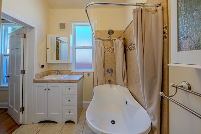920 Forrester Street NW, Albuquerque, NM 87102