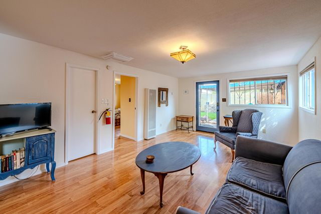 920 Forrester Street NW, Albuquerque, NM 87102