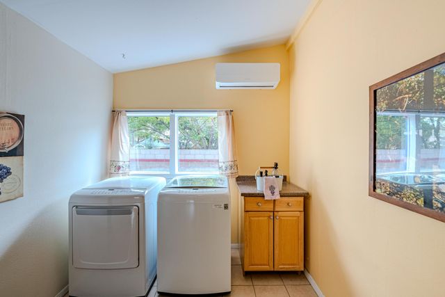 920 Forrester Street NW, Albuquerque, NM 87102