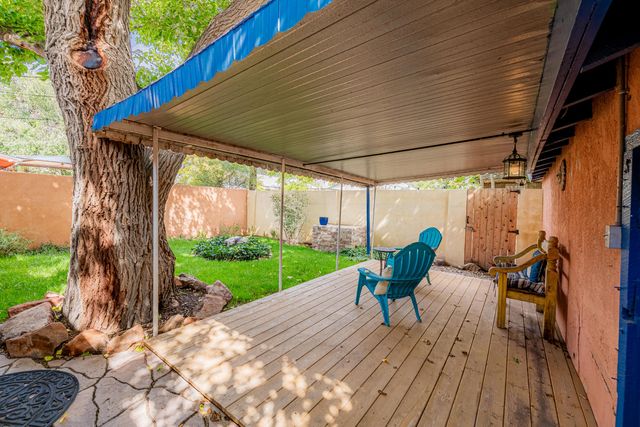 920 Forrester Street NW, Albuquerque, NM 87102