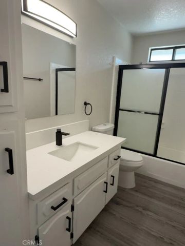 13839 Rincon, Apple Valley, CA 92307