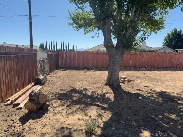 13839 Rincon, Apple Valley, CA 92307