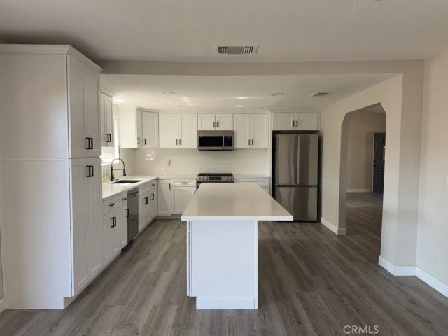 13839 Rincon, Apple Valley, CA 92307