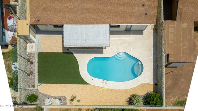 420 De Leon Drive, El Paso, TX 79912