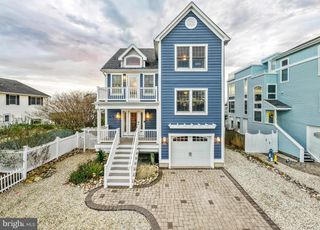 56 BEACON DR, Waretown, NJ 08758