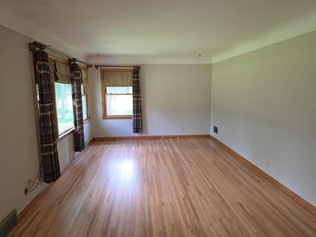 1980 58th Street E, Inver Grove Heights, MN 55077