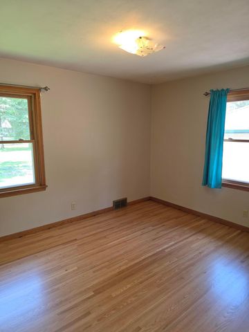 1980 58th Street E, Inver Grove Heights, MN 55077