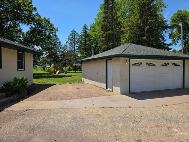 1980 58th Street E, Inver Grove Heights, MN 55077