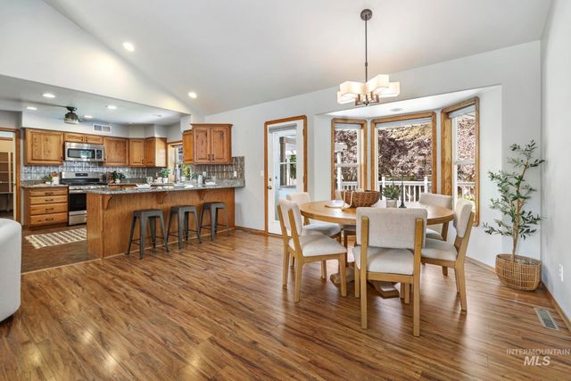 2047 Candlewood Cir, Twin Falls, ID 83301