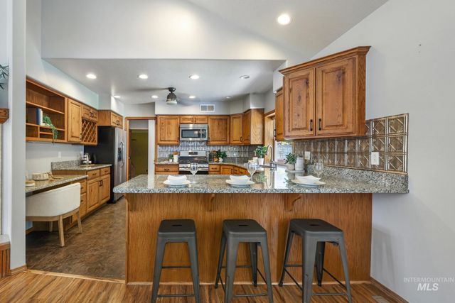 2047 Candlewood Cir, Twin Falls, ID 83301