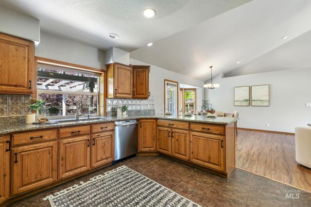 2047 Candlewood Cir, Twin Falls, ID 83301