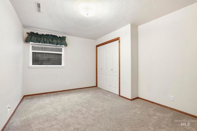 2047 Candlewood Cir, Twin Falls, ID 83301