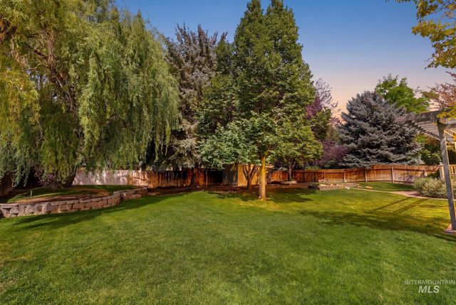 2047 Candlewood Cir, Twin Falls, ID 83301