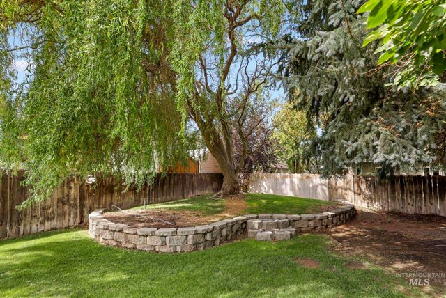 2047 Candlewood Cir, Twin Falls, ID 83301