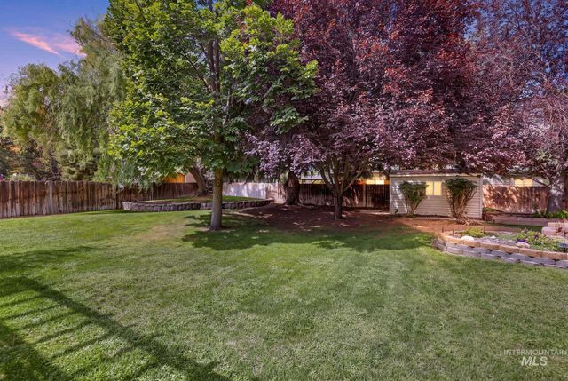 2047 Candlewood Cir, Twin Falls, ID 83301