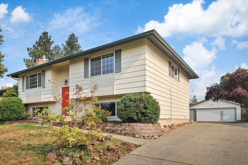 1427 E 35th Ave, Spokane, WA 99203 photo 1