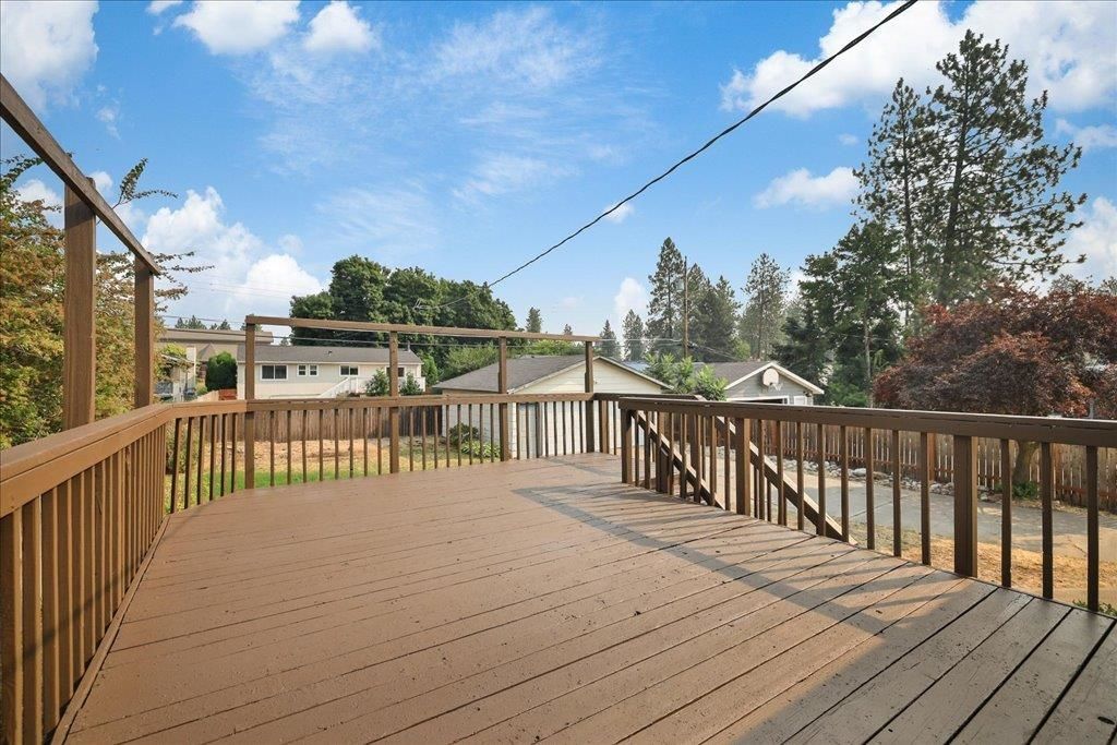 1427 E 35th Ave, Spokane, WA 99203 photo 5