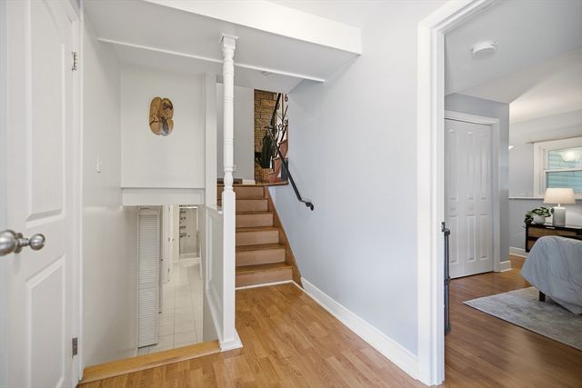 31 Harrow Rd, Norwood, MA 02062