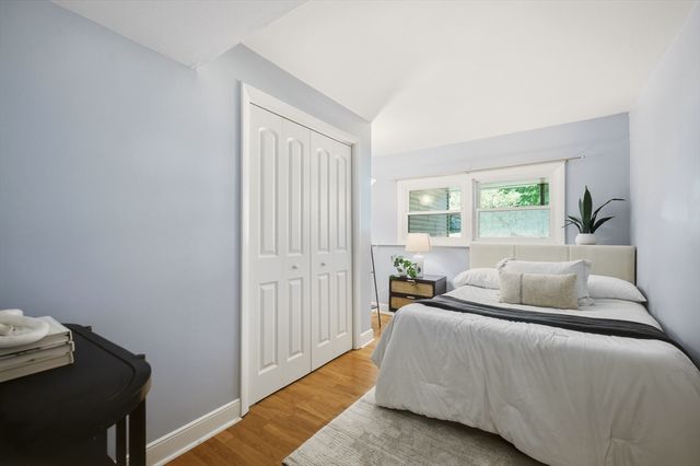 31 Harrow Rd, Norwood, MA 02062
