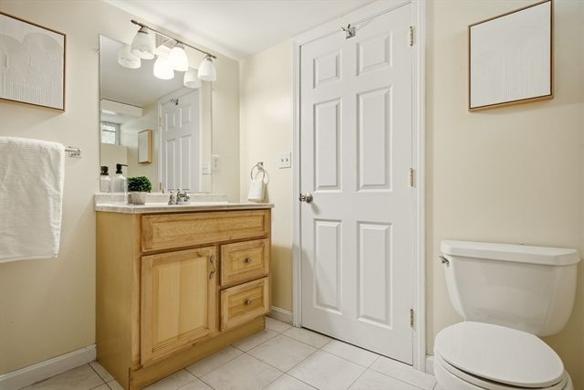31 Harrow Rd, Norwood, MA 02062