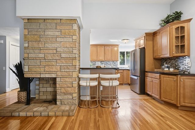 31 Harrow Rd, Norwood, MA 02062