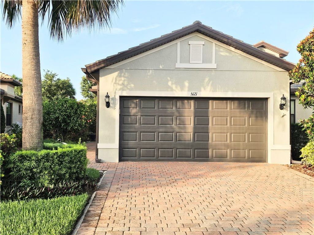 5121 Longhorn Drive, Vero Beach, FL 32967