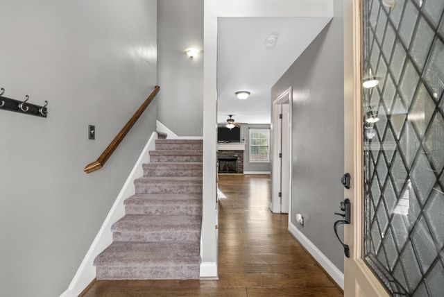 981 Harding Dr, Clarksville, TN 37042