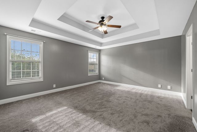 981 Harding Dr, Clarksville, TN 37042