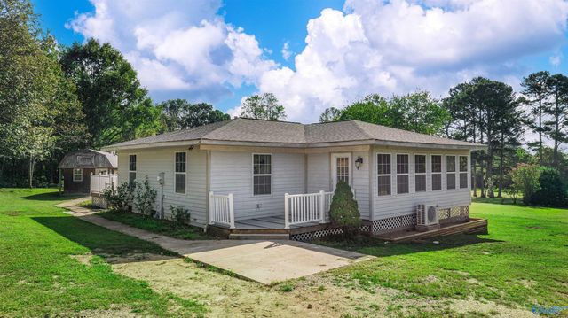 2020 Pleasant View Road, Fort Payne, AL 35967