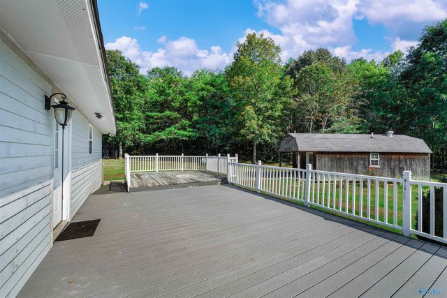 2020 Pleasant View Road, Fort Payne, AL 35967