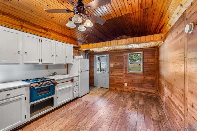 2020 Pleasant View Road, Fort Payne, AL 35967