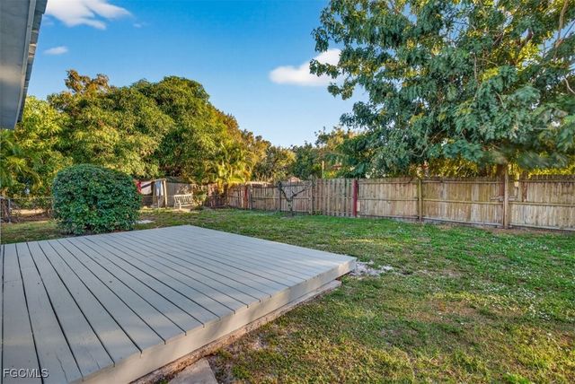 559 Clark ST, North Fort Myers, FL 33903