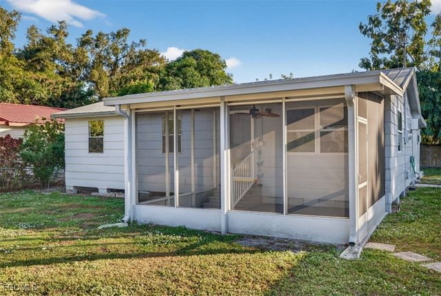 559 Clark ST, North Fort Myers, FL 33903